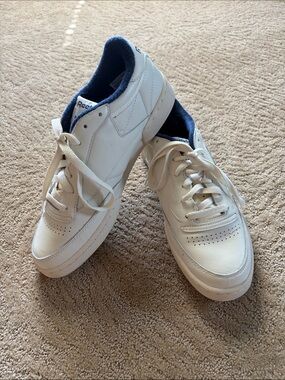 Reebok White Sneakers with Navy Lining